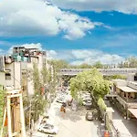 Stay At Good Times Near Karol Bagh Metro